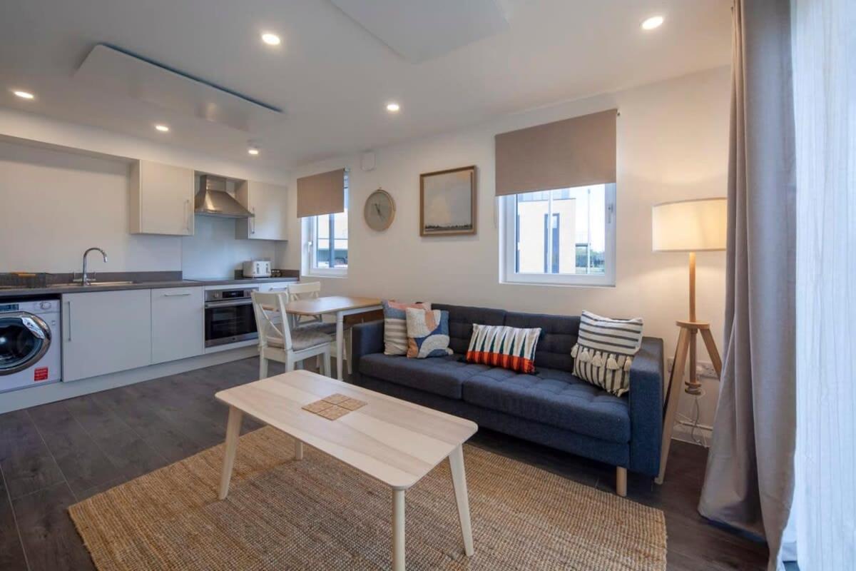 Contemporary 1 Bedroom Apartment In Ashford Ashford  Exteriér fotografie